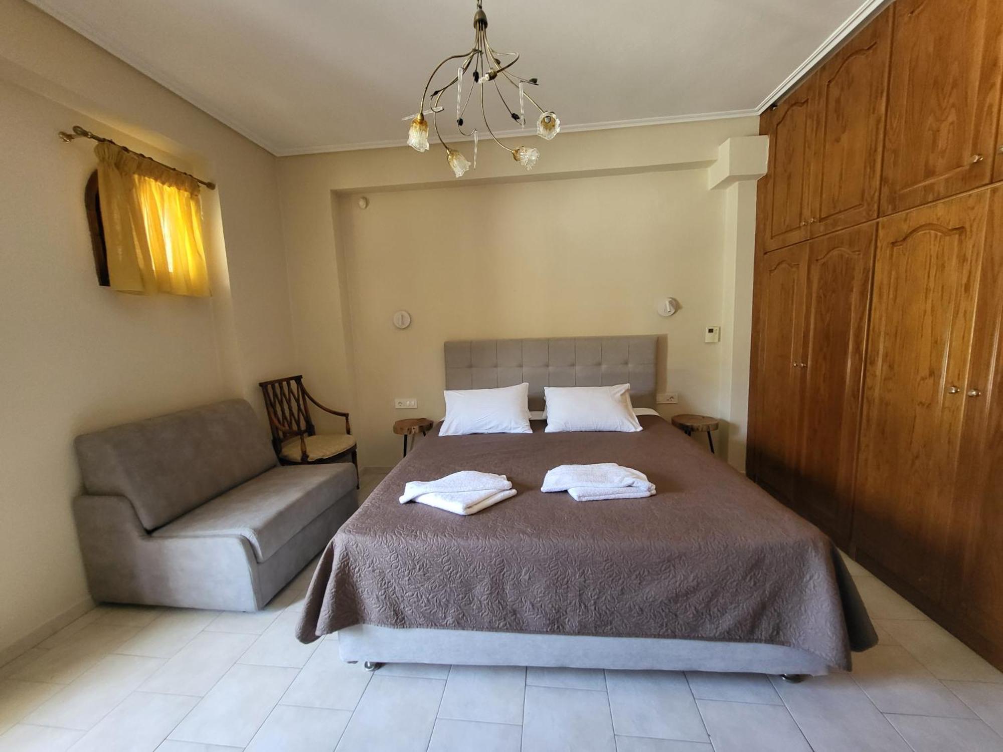 Paradise Bar Aparthotel Planos (Zakynthos)