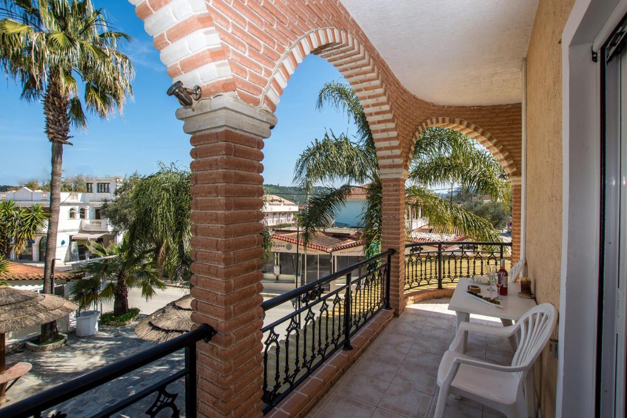 Paradise Bar Aparthotel Planos (Zakynthos)
