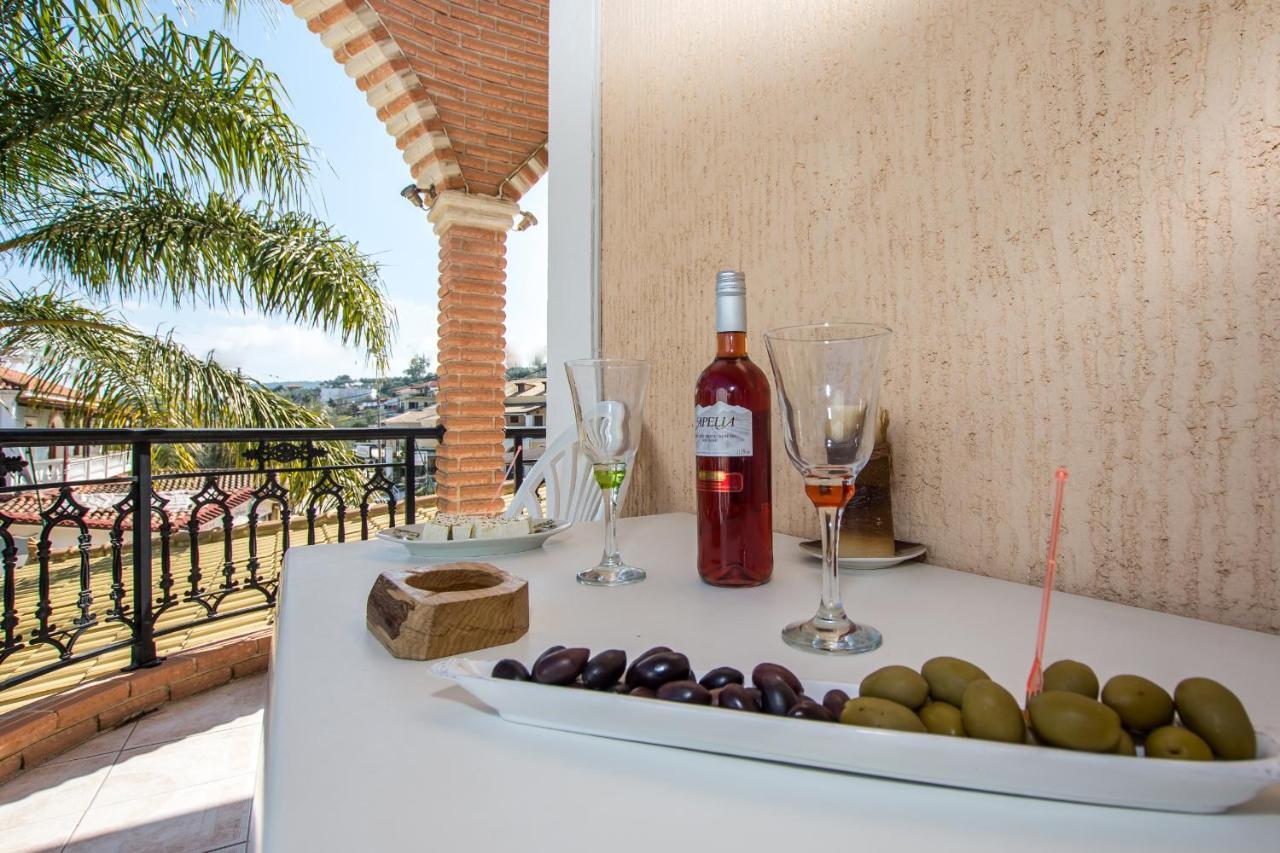 Aparthotel Paradise Bar